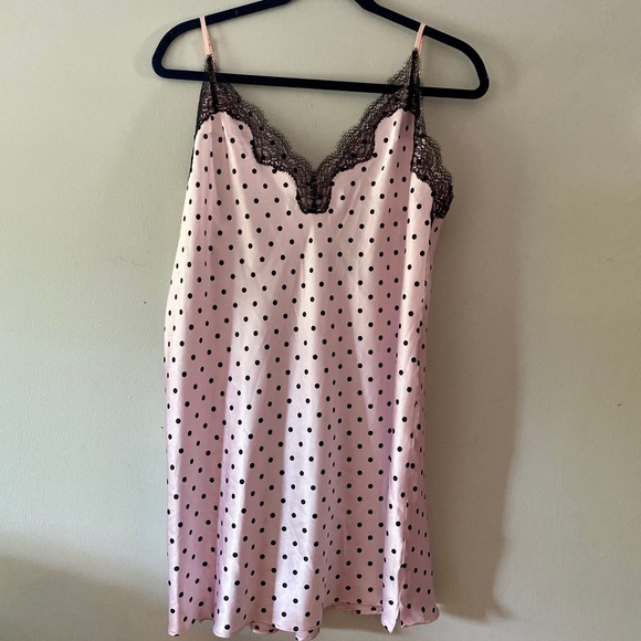 victoria’s secret satin slip - Picture 1 of 4